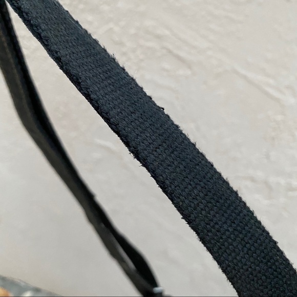 Leather Messenger Crossbody Bag - Picture 7 of 8